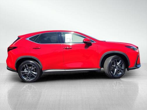 2024 Lexus NX 450h+ Luxury