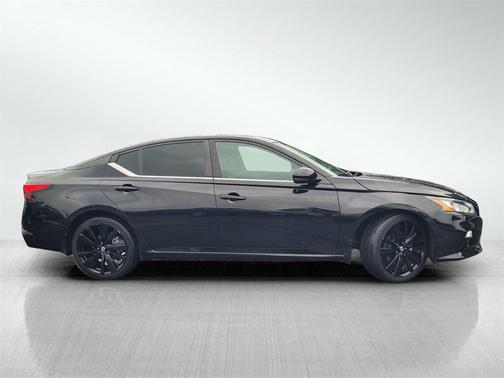 2022 Nissan Altima SR Intelligent AWD