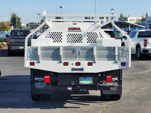 2026 Chevrolet Silverado 3500 WT