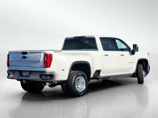 2024 Chevrolet Silverado 3500 LTZ