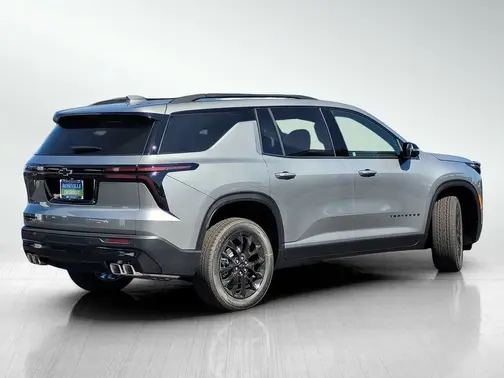 Sterling Gray Metallic 2026 Chevrolet Traverse LT