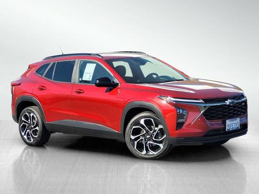Crimson Metallic 2025 Chevrolet Trax 2RS