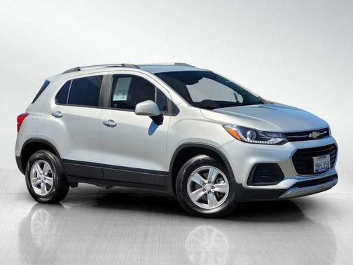 Gray 2022 Chevrolet Trax LT