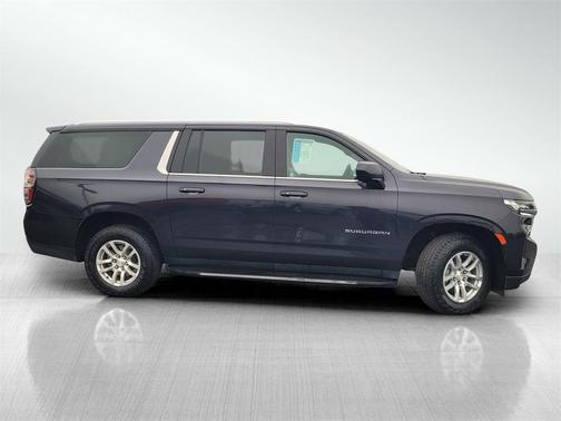 2023 Chevrolet Suburban LT