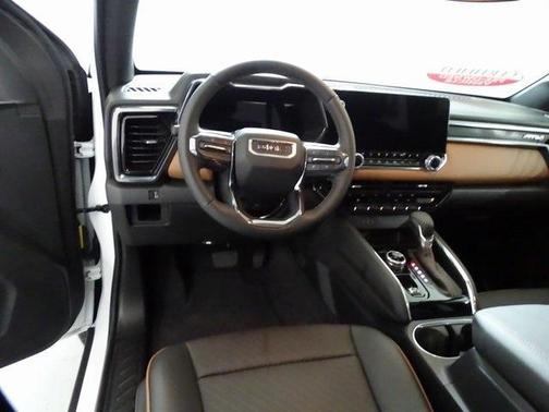 2023 GMC Canyon AT4