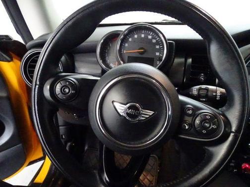 2017 MINI Hardtop Cooper