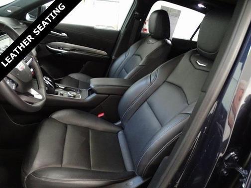 2022 Cadillac XT4 Premium Luxury