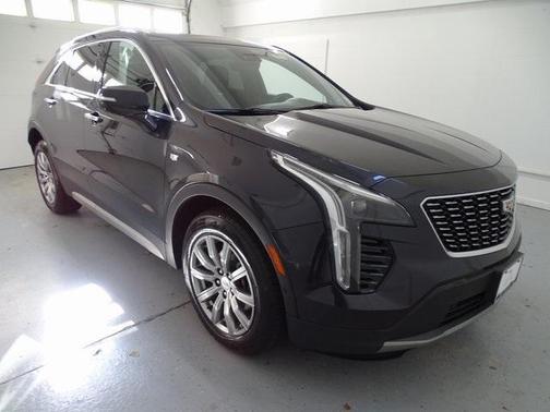 2022 Cadillac XT4 Premium Luxury