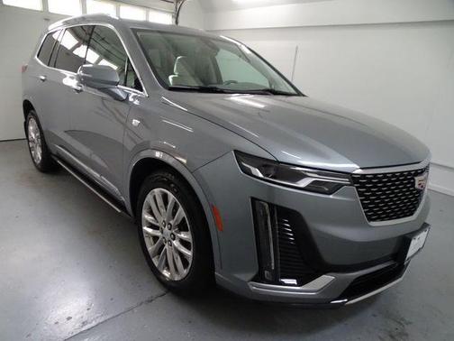 Silver Metallic 2023 Cadillac XT6 Premium Luxury AWD