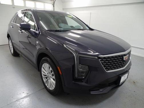 2024 Cadillac XT4 Luxury