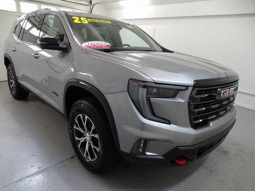 2025 GMC Acadia AT4