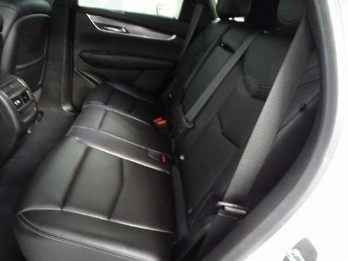 2022 Cadillac XT5 Luxury