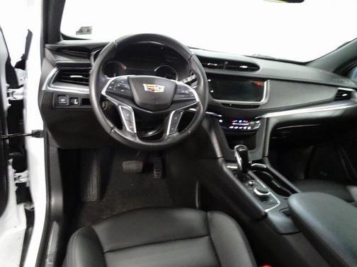 2022 Cadillac XT5 Luxury
