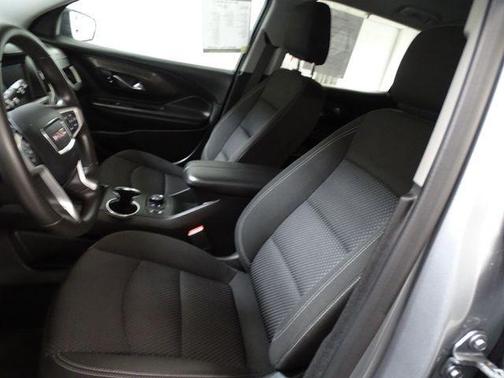 Sterling 2024 GMC Terrain SLE