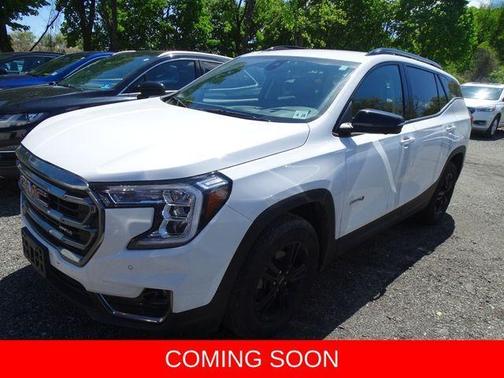 Summit White 2023 GMC Terrain AT4
