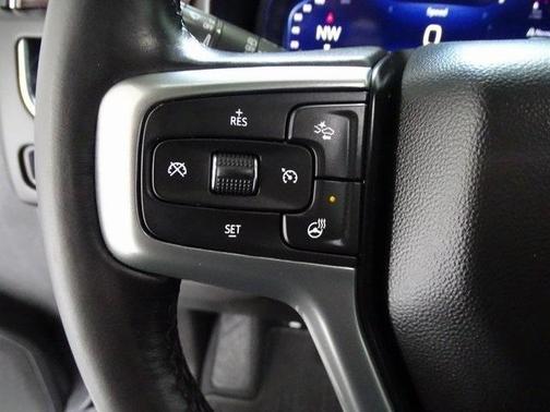 2022 Chevrolet Suburban LT