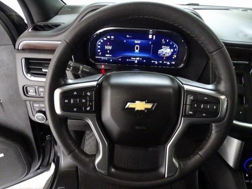 2022 Chevrolet Suburban LT