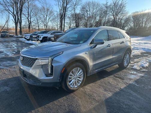2024 Cadillac XT4 Luxury