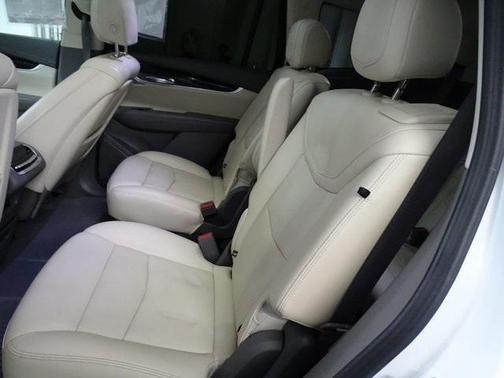 2024 Cadillac XT6 Premium Luxury AWD