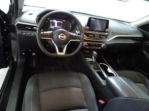 Black 2024 Nissan Altima 2.5 SV