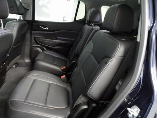 2022 GMC Acadia SLT
