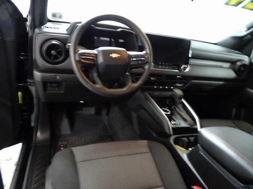 2024 Chevrolet Colorado WT