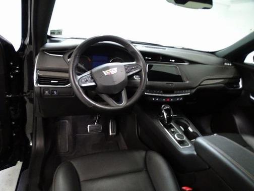 2023 Cadillac XT4 Sport