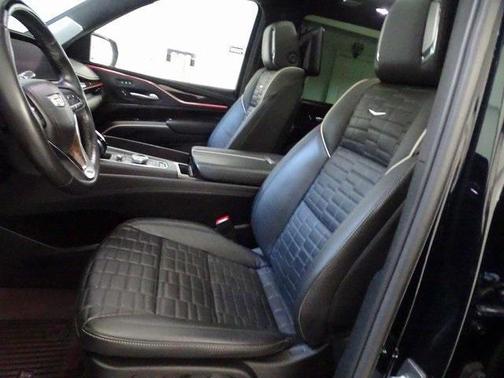 2024 Cadillac Escalade ESV Sport Platinum