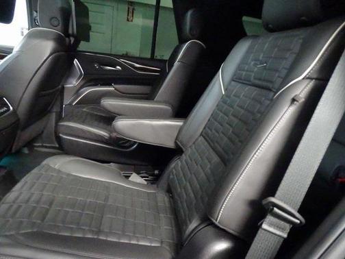 2024 Cadillac Escalade Sport Platinum