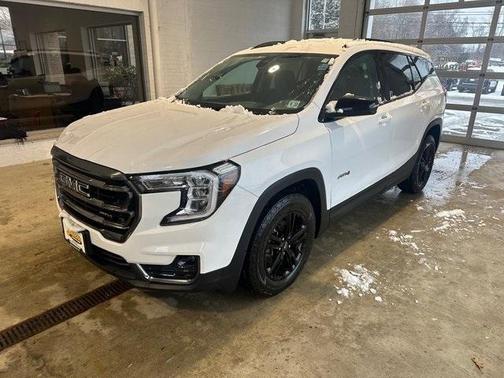 2022 GMC Terrain AT4