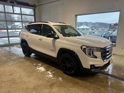 2022 GMC Terrain AT4