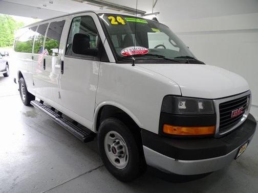 2024 GMC Savana 3500 LT