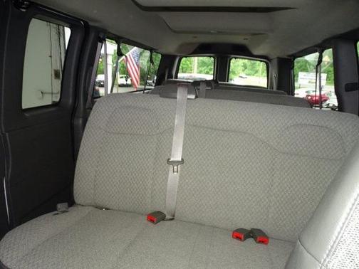 2024 GMC Savana 3500 LT