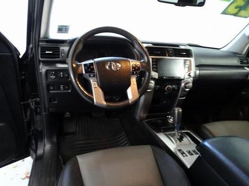 2023 Toyota 4Runner SR5 Premium