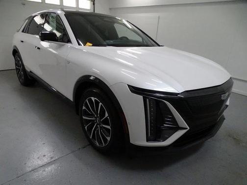 2024 Cadillac LYRIQ Sport