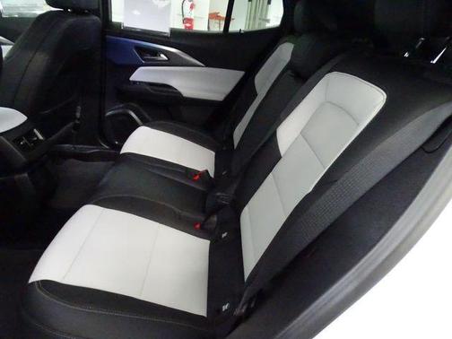 Summit White 2025 Chevrolet Equinox EV LT 2