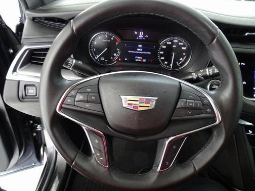 2022 Cadillac XT5 Luxury