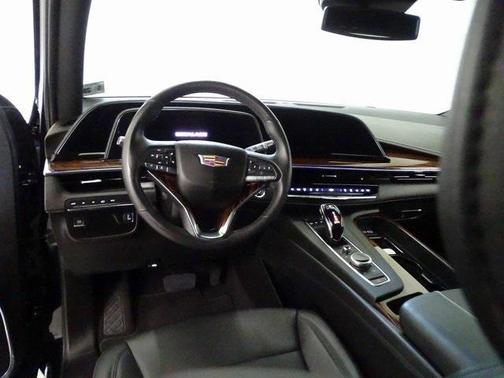 2023 Cadillac Escalade Luxury