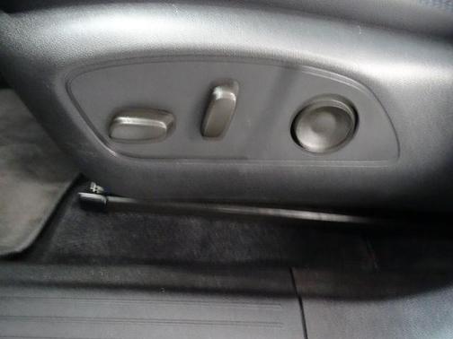 2025 Chevrolet Equinox EV LT 2