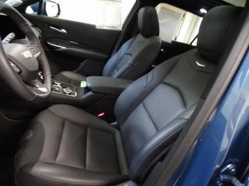 2025 Cadillac XT4 Sport