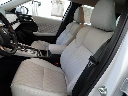 2022 Mitsubishi Outlander SEL