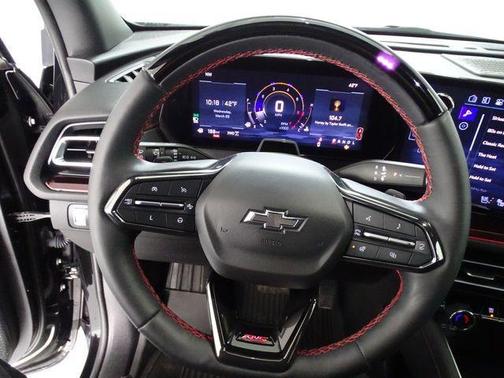 Mosaic Black Metallic 2024 Chevrolet Traverse RS