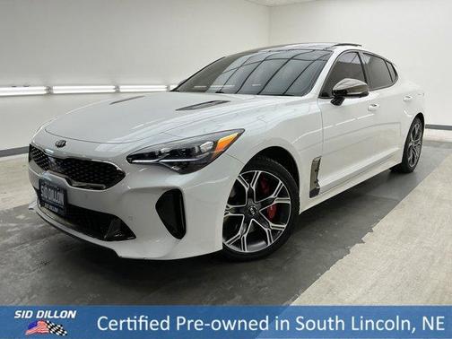 Snow White Pearl 2019 Kia Stinger GT2