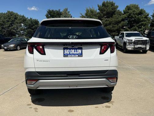 2025 Hyundai TUCSON SE