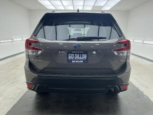Brilliant Bronze Metallic 2024 Subaru Forester Premium