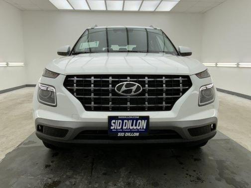Lunar White 2026 Hyundai VENUE SEL