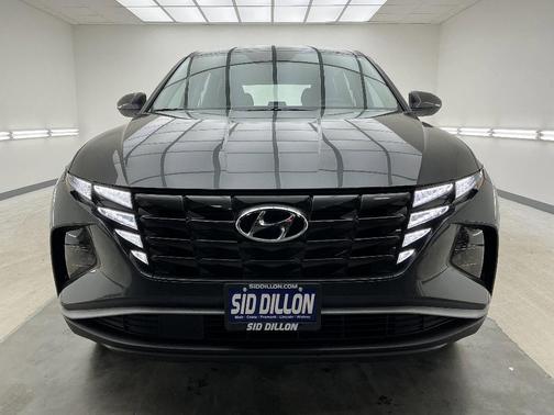 2023 Hyundai TUCSON SE