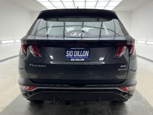 2023 Hyundai TUCSON SE