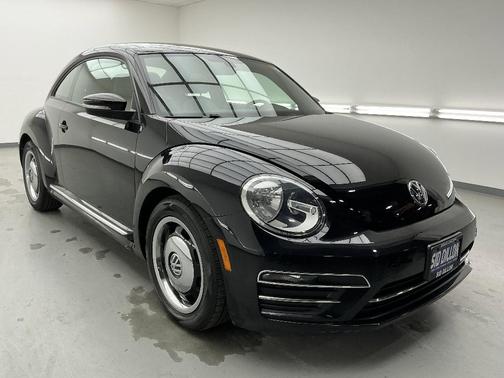 2018 Volkswagen Beetle 2.0T Coast
