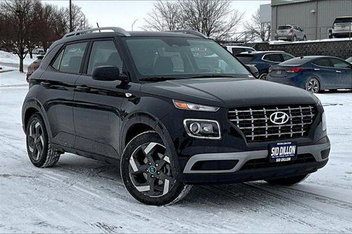 2025 Hyundai VENUE SEL